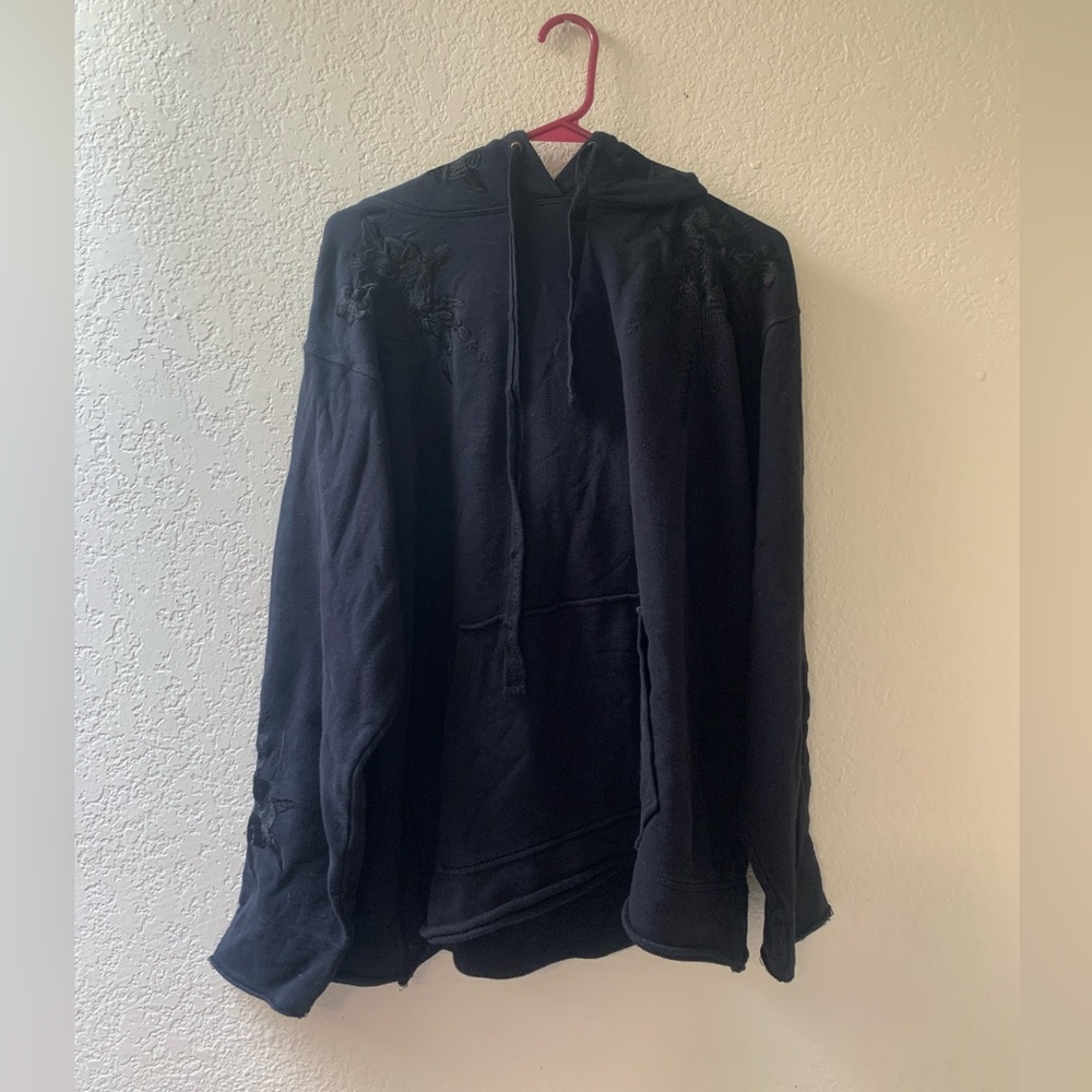 Johnny was embroidered hoodie black pull over large